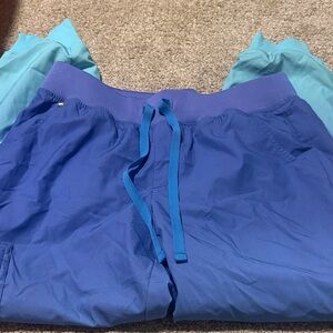 Figs Technical Collection two pairs